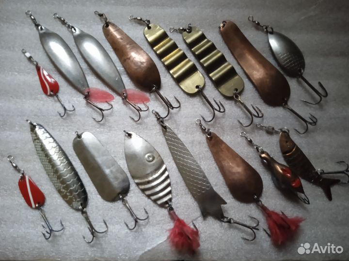 Блёсны, воблеры, поплавки