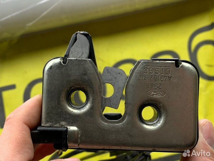 Замок двери багажника Ford Fusion хетчбэк 1.4 fxja