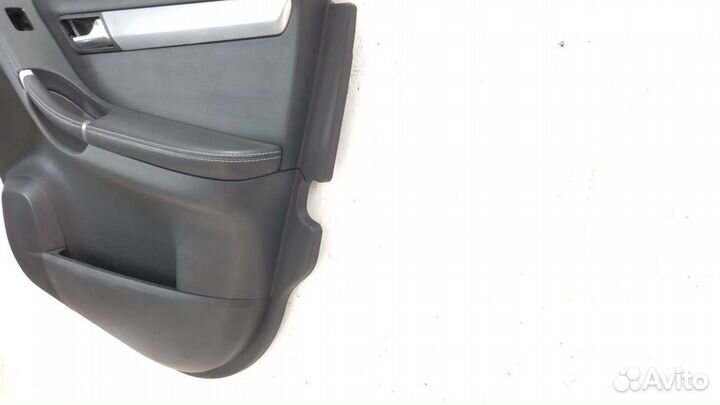 Обшивка передней правой двери Mercedes W251 R350