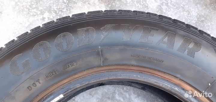 Goodyear EfficientGrip 225/70 R16 103H
