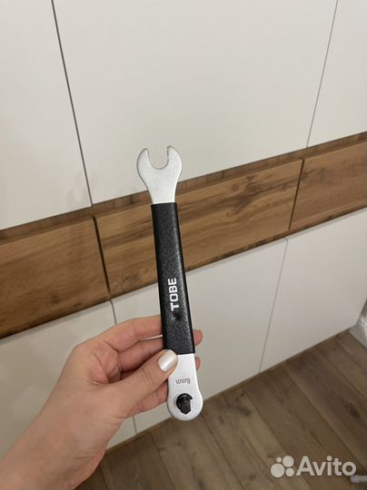 Ключ педальный