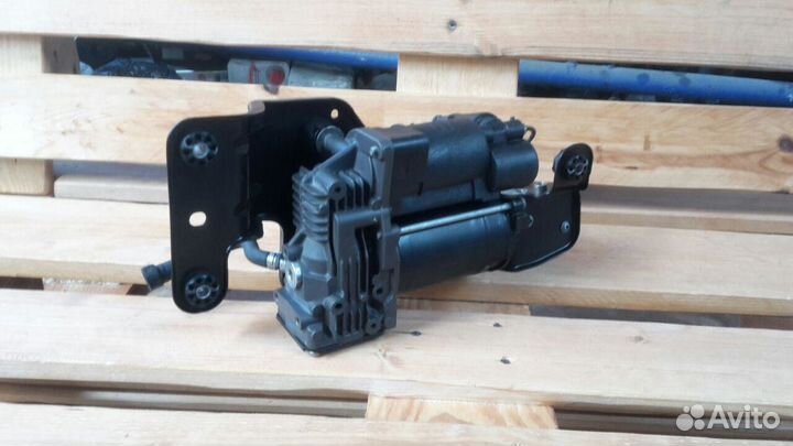 Компрессор пневмо-подвески BMW X6 E71