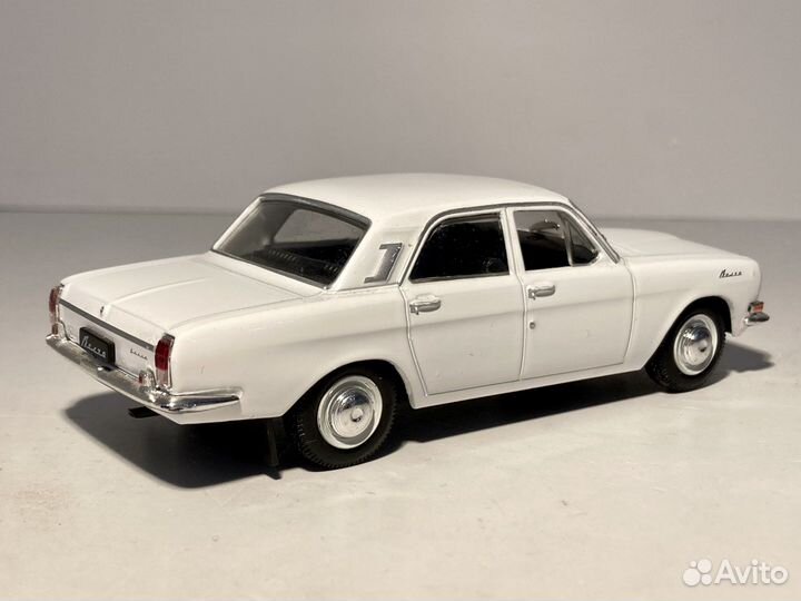 Масштабные модели Газ-24 Волга 1:43 DeA