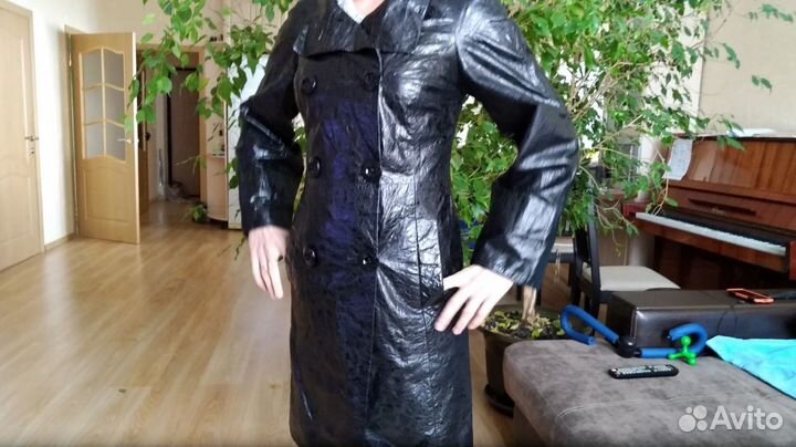 Кожаный плащ