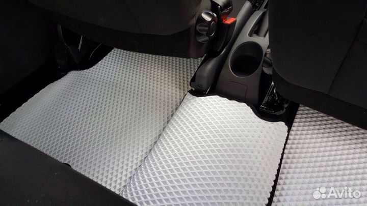 Автоковрики EVA на Audi Q3,Q5,Q7