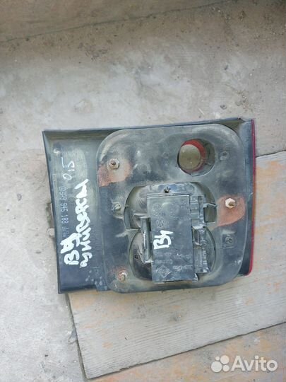 Фонарь задний правый Volkswagen Passat B4 универса