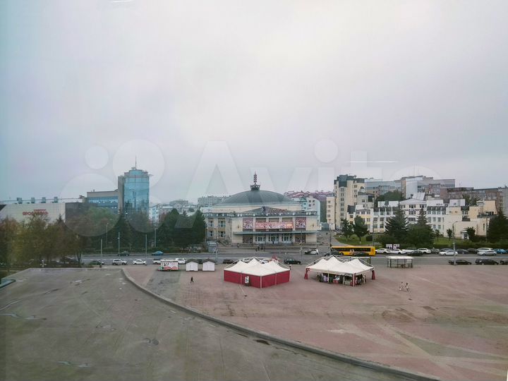 Офис в бц класса А с видом на пл. Труда