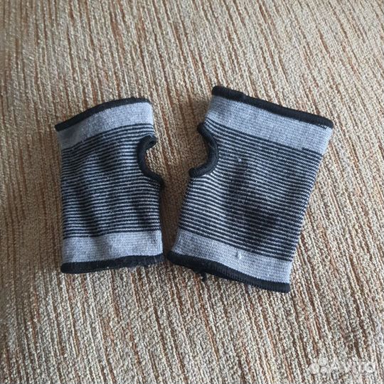 Боксёрские перчатки, защита для бокса