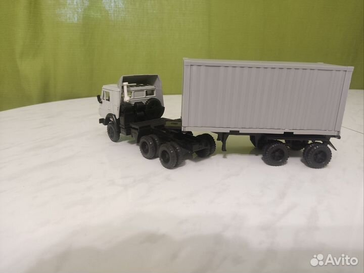 Модель камаз-5410 контейнеровоз
