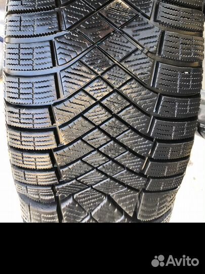 Pirelli Ice Zero 2.25/50 R17