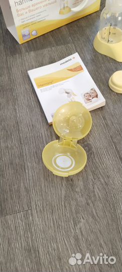 Молокоотсос medela ручной
