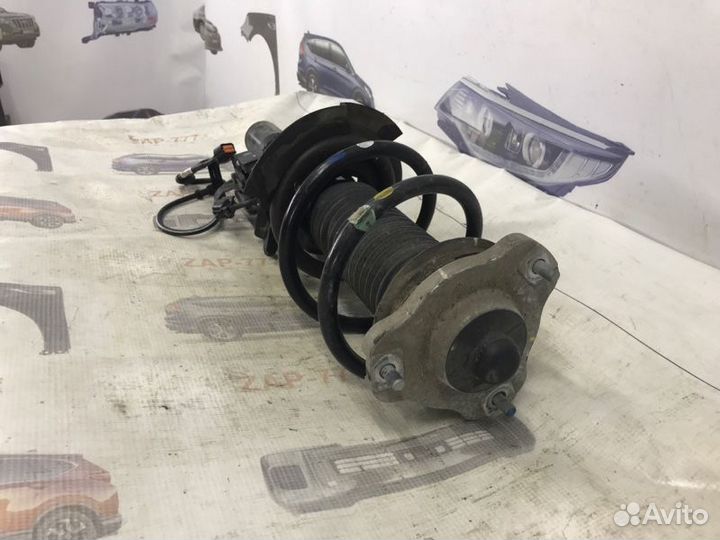 Стойка в сборе передняя правая Kia Stinger