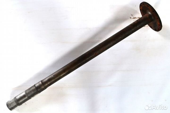 Полуось, ведущего моста, правая iveco EuroTech (01