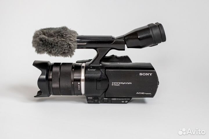 Видеокамера Sony NEX-VG30
