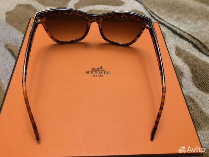 Солнцезащитные очки