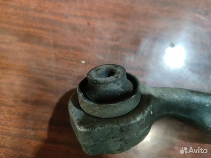 Рычаг правый нижний Mercedes-Benz C-Класс