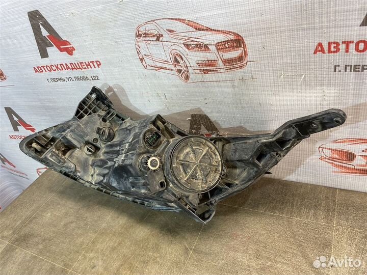 Фара правая Kia Rio (2015-2017)