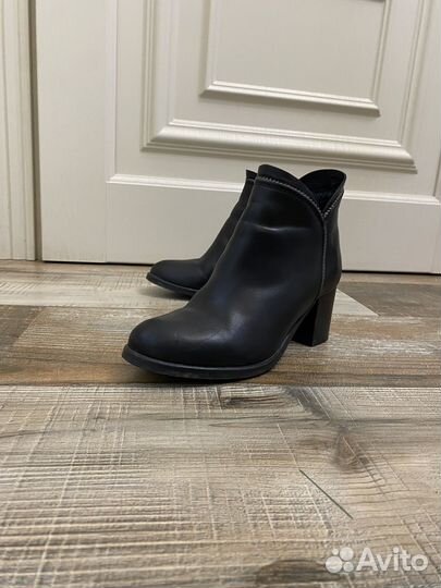 Ботинки женские