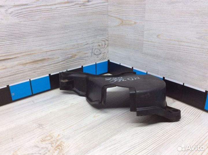 Кожух ремня грм правый Mitsubishi Pajero/Montero