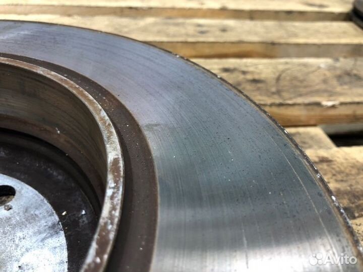 Диск тормозной задний Bmw 5 E60 N52B25 2005