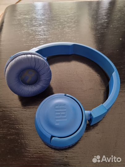 Беспроводные наушники JBL T450BT