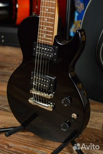 Электрогитара Cort Les Paul + Аксессуары