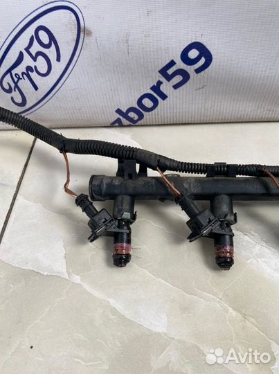 Рампа топливная Renault Megane EM 1.6 (K4M) 2003