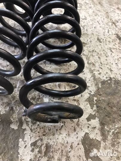 Витые пружины Зд заднее Audi A3 8P CCZ 2009