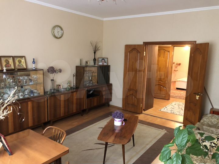3-к. квартира, 81 м², 2/3 эт.