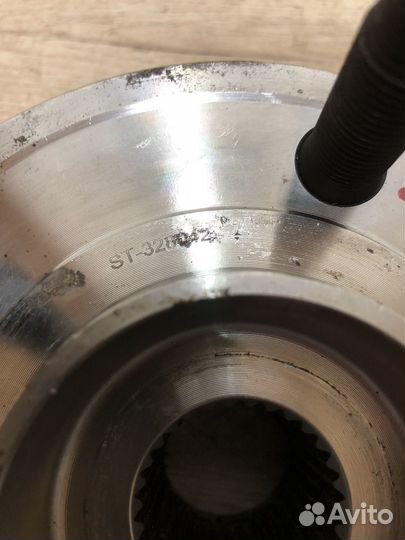 Ступица передняя Opel Insignia