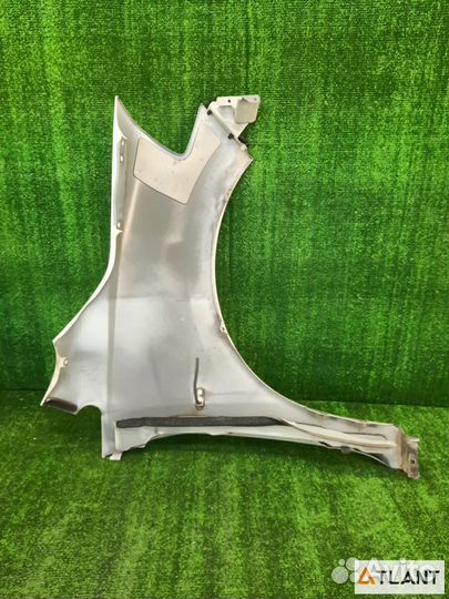 Крыло переднее левое nissan tiida