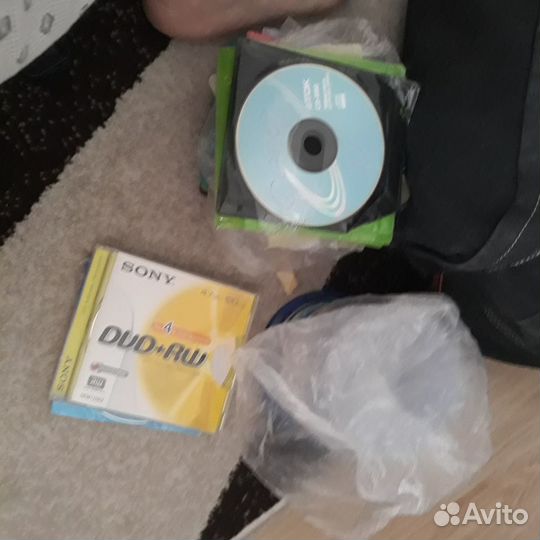 Диски с фильмами в формате DVD