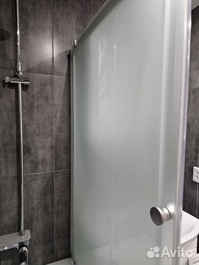 Стенка в ванную. Штора для ванны, перегородка