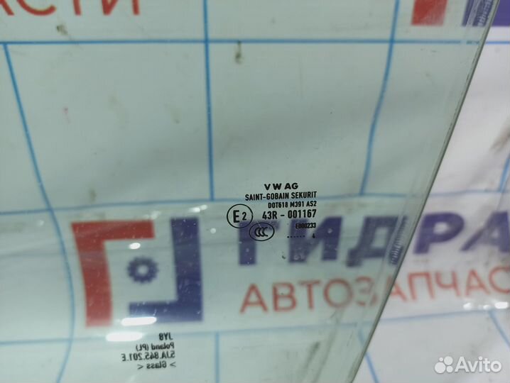 Стекло двери передней левой Skoda Rapid (NH3) 5JA8