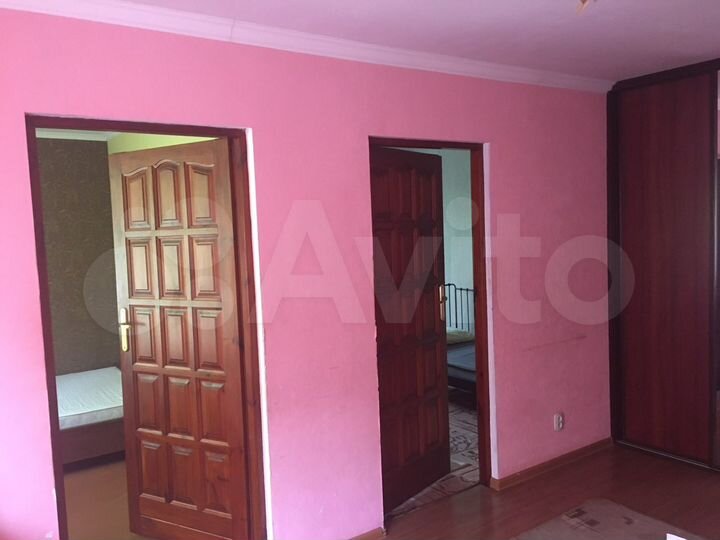 4-к. квартира, 60 м², 2/5 эт.