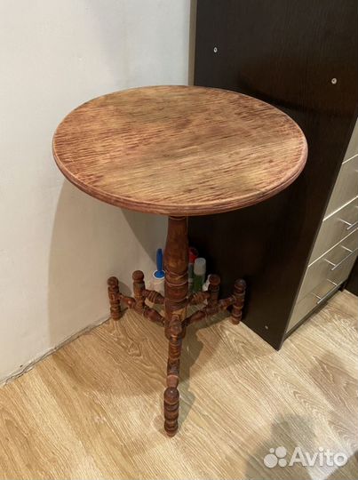 Антикварная мебель деревянный стол