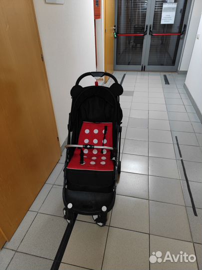 Прогулочная коляска
