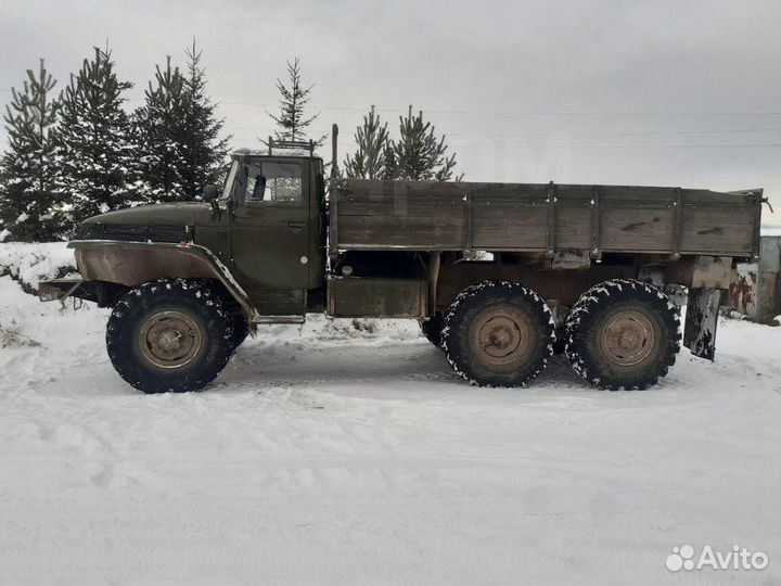 Бортовой грузовик Урал 4320, 1991