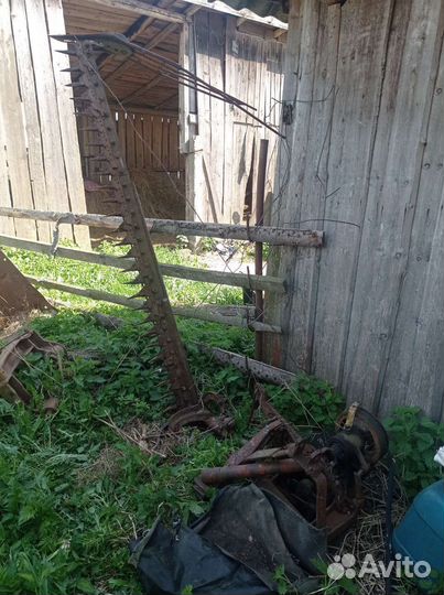 Косилка кс 2.1 и ворошилка мф80, телега, плуг