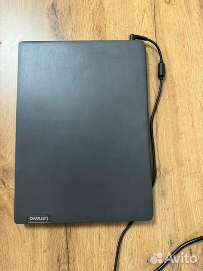 Ноутбук Lenovo V14-IIL