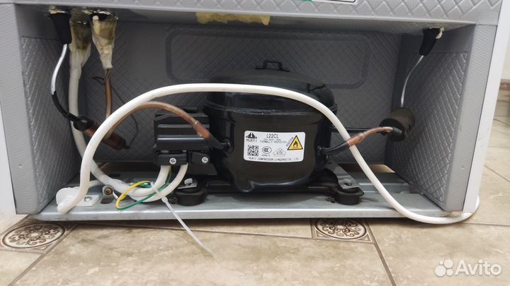 Шкаф холодильный барный Hansa FM050.4