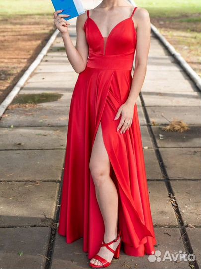 Вечернее платье