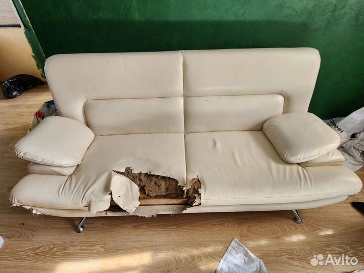 Перетяжка мягкой мебели