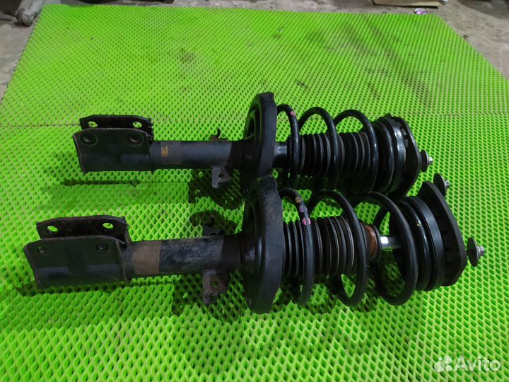 Амортизатор передний Renault Fluence