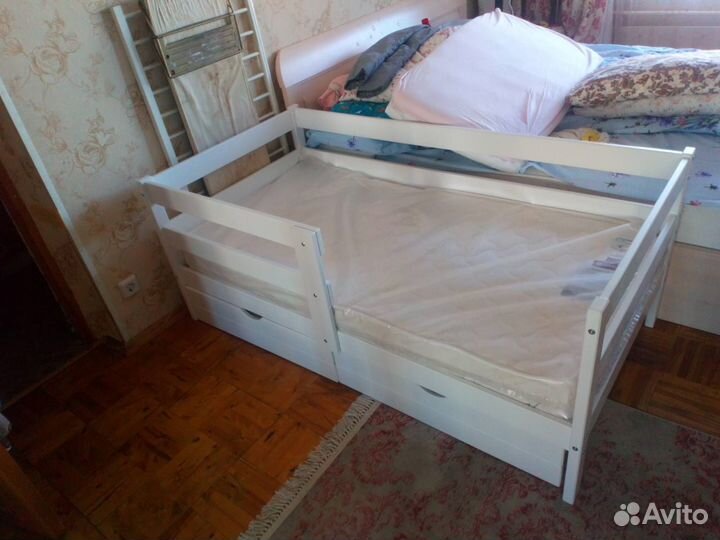 Детская кровать из массива березы