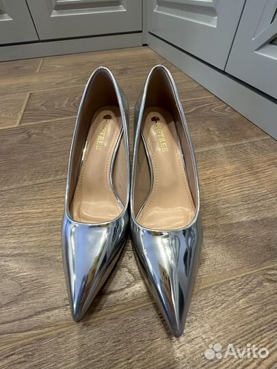 Туфли лодочки лаковые 37 серебряные