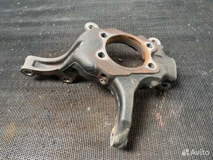 Поворотный кулак передний правый Nissan X-Trail 20