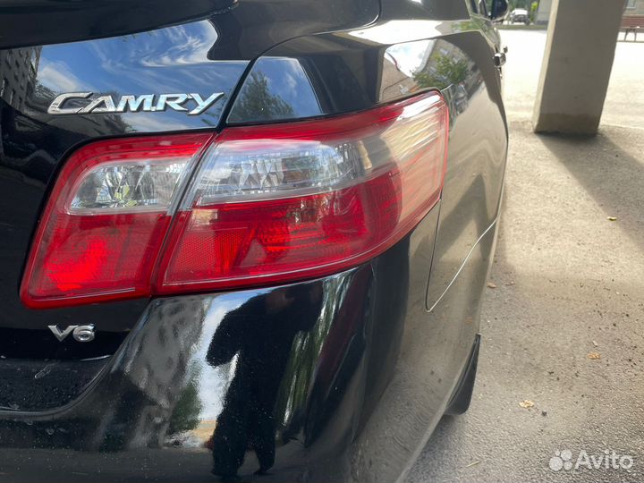 Задние фары на Toyota Camry 40 2008 г