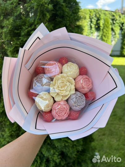 Букет из шоколадных роз. Подарок. Съедобный букет