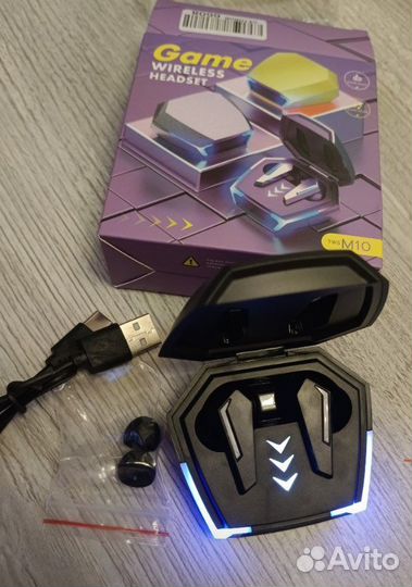 Беспроводные наушники новые
